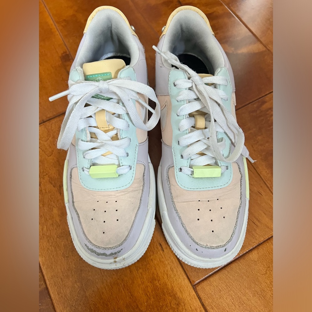 Nike Air Force 1 Pixel